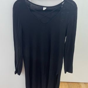 Old Navy top with slits